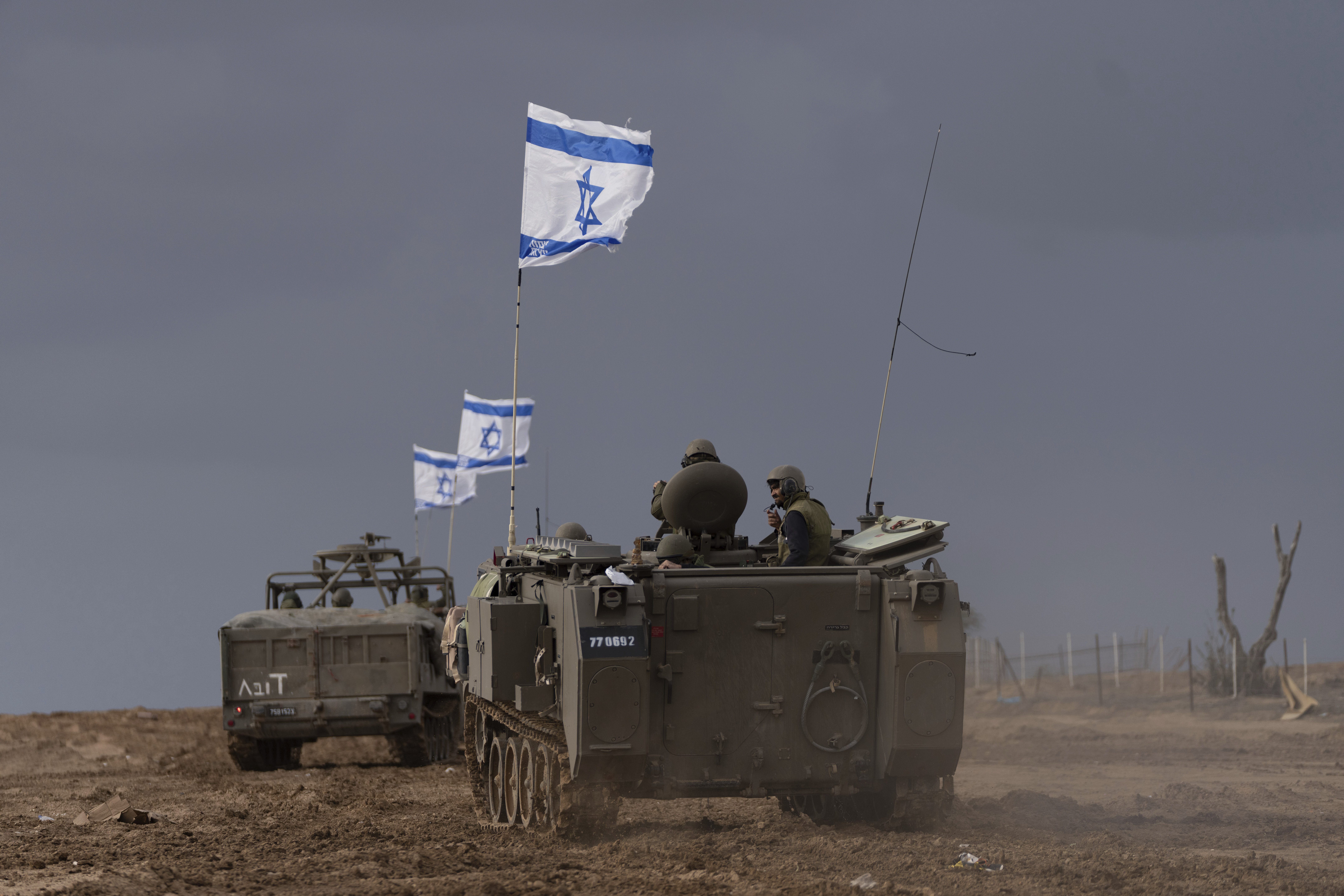 Punctul de trecere a frontierei Rafah a fost închis din cauza prezenţei tancurilor israeliene