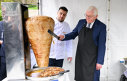 Imaginea articolului Scumpirea kebabului devine o problemă politică în Germania. Cancelarului Olaf Scholz i se cere plafonarea preţului: "vorbiţi cu Putin, vreau să plătesc 4 euro"
