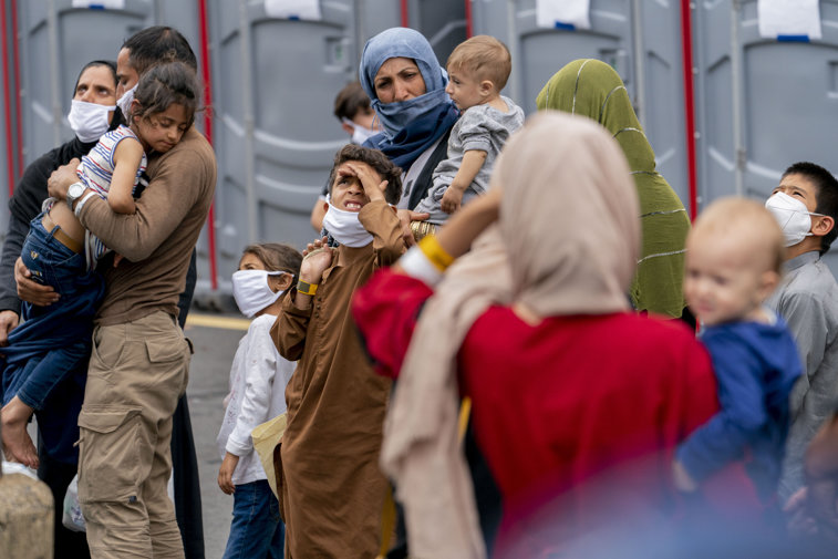 Imaginea articolului COMENTARIU Crenguţa Nicolae: Aşadar, câţi refugiaţi afgani va primi România?