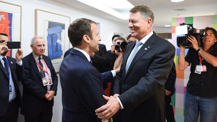 Imaginea articolului COMENTARIU Marius Oprea / România, ţara cu preşedinte francez pentru o zi