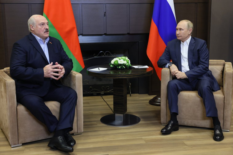 Imaginea articolului COMENTARIU Marius Oprea / ”Totul decurge conform planului”:  Lukaşenko i se va alătura lui Putin şi de aici ar putea veni sfîrşitul ambilor