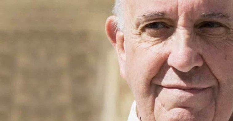 Imaginea articolului COMENTARIU Lelia Munteanu: Papa Francisc: Conştiinţa noastră - ca un drum pe care trec mulţi şi nimeni nu observă ce se întâmplă