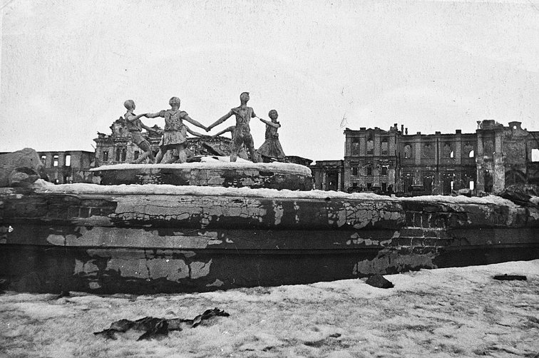 Imaginea articolului Ion Cristoiu: Cum a devenit Stalingradul Oraşul Universal