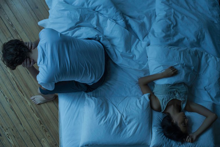 Imaginea articolului De ce ne trezim în toiul nopţii şi ce impact are asupra sănătăţii