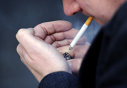 Imaginea articolului 700.000 de persoane din UE mor anual din cauza fumatului. În România, peste 31% din populaţie fumează zilnic