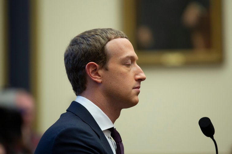 Imaginea articolului Mark Zuckerberg spune că e „fericit” să plătească taxe mai mari în Europa
