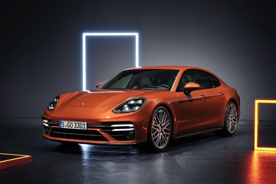 Imaginea articolului FOTO & VIDEO Porsche a prezentat noua Panamera.  Seria va include 4 modele