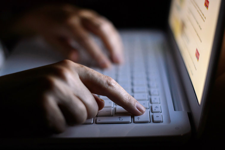Imaginea articolului Munca de acasă este supusă riscului de atac cibernetic