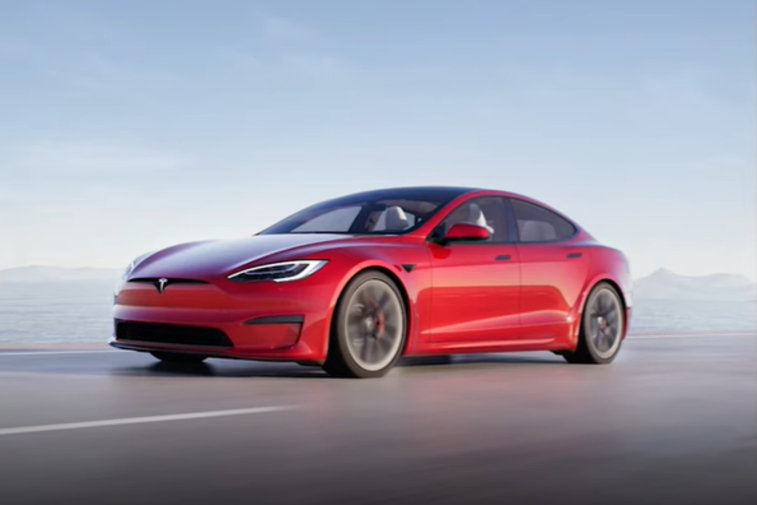 Imaginea articolului Tesla te invită la joacă: Noile modele Tesla X şi S au primit un upgrade important