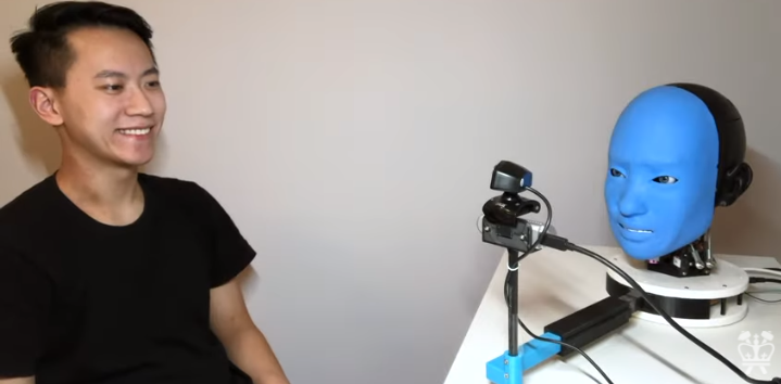 Imaginea articolului VIDEO Eva, primul robot capabil să zâmbească