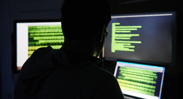 Imaginea articolului Criminalii cibernetici folosesc noi tactici pentru a ataca companiile industriale 