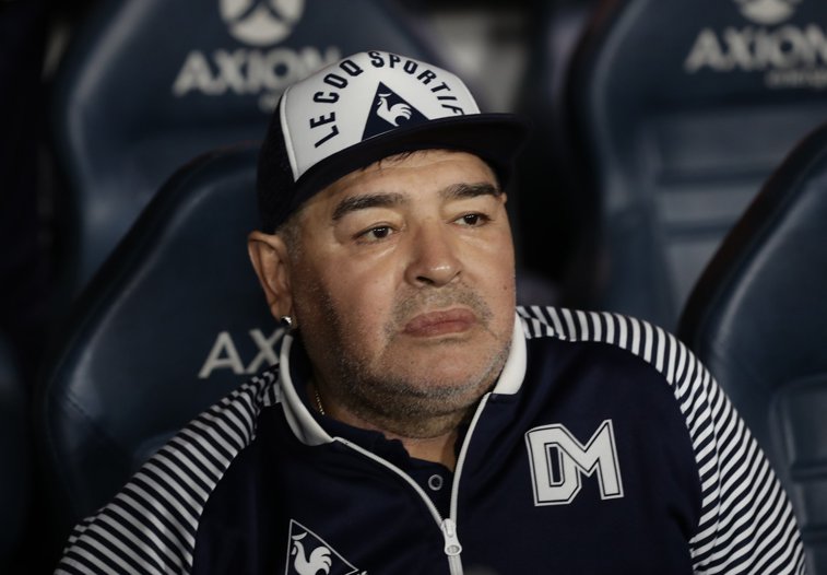 Imaginea articolului Mesajul lui Diego Maradona despre coronavirus: Este greu să educi o ţară întreagă în 15 minute