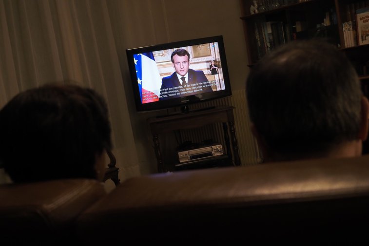 Imaginea articolului Emmanuel Macron, discurs dramatic adresat francezilor: „Suntem în război”
