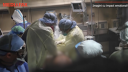 Imaginea articolului Imagini rare dintr-un spital din New York. Cum e salvat un bolnav de COVID-19 din ghearele morţii