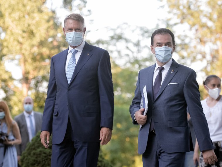 Imaginea articolului Mai mulţi lideri mondiali s-au îmbolnăvit de COVID-19. Cum se protejează politicienii României de noul virus