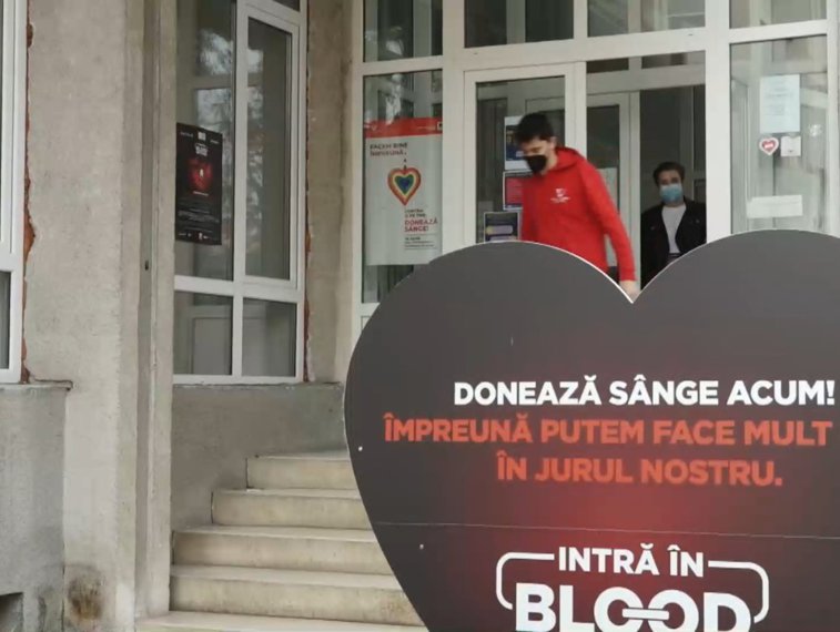 Imaginea articolului Studenţii medicinişti din Cluj au început astăzi campania “Donează plasmă, fii erou!”