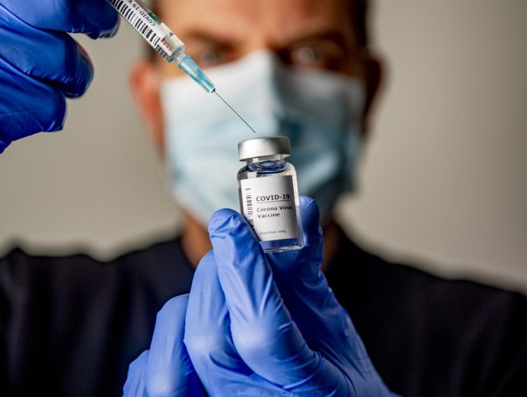 Imaginea articolului Guvernul olandez a aprobat vaccinarea de urgenţă a peste 30.000 de cadre medicale