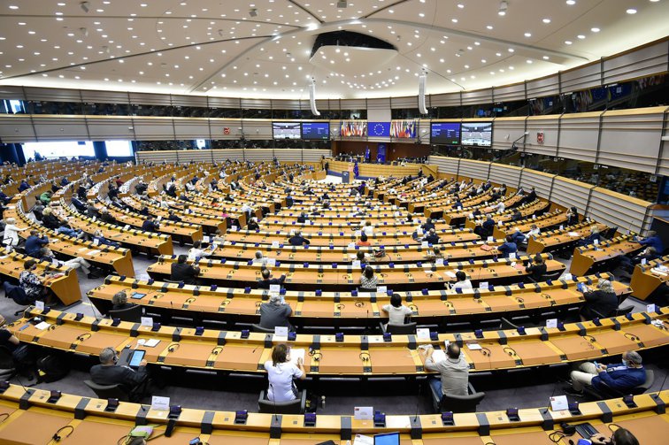 Imaginea articolului Şefii companiilor farmaceutice producătoare de vaccin COVID-19 au fost chemaţi la audieri în Parlamentul European