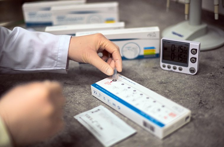 Imaginea articolului Totul despre anticorpi, cu medicul Voichiţa Lăzureanu: valorile indicate de teste şi gradul de protecţie oferit