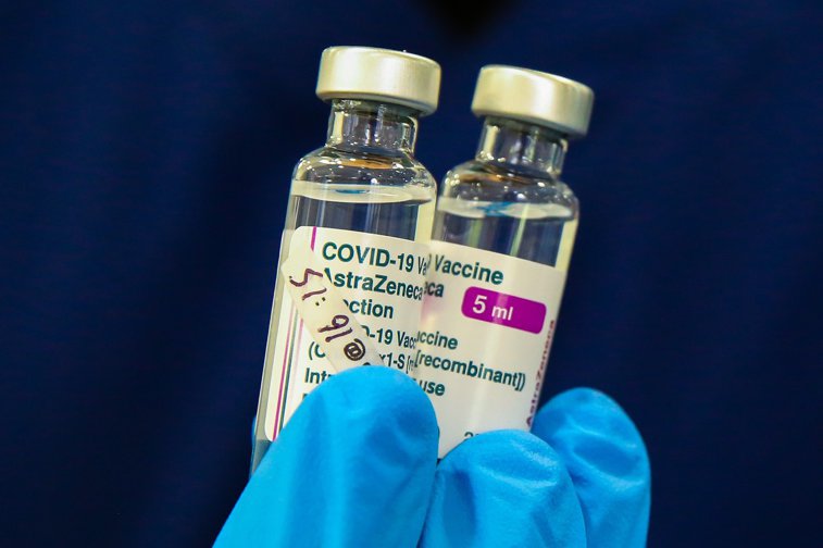 Imaginea articolului Regiunea Piemont din Italia suspendă un lot de vaccin AstraZeneca, după moartea unui profesor imunizat cu serul anti-COVID
