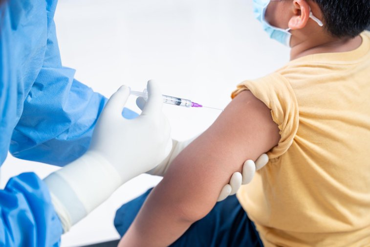 Imaginea articolului Pfizer cere autorizaţie  Uniunii Europene pentru vaccinarea copiilor cu vârste între 12 şi 15 ani