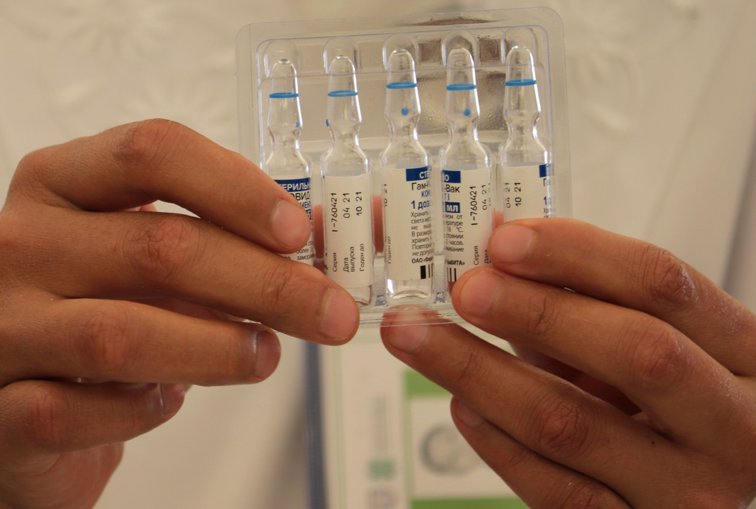 Imaginea articolului Marea Britanie lansează primul studiu privind a treia doză de vaccin
