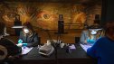 Imaginea articolului Protest inedit în Olanda: Muzeul Van Gogh s-a transformat în salon de coafură