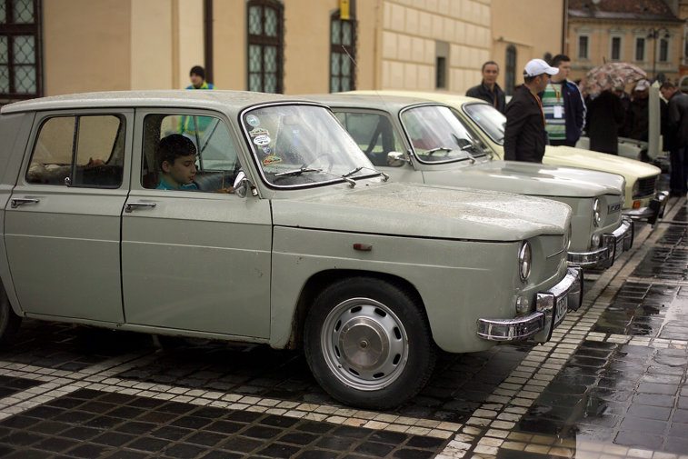 Imaginea articolului Dacia a împlinit 52 de ani. Primul model şi prima uzină au fost inaugurate pe 20 august 1968