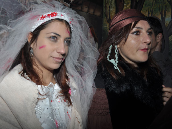 Imaginea articolului Bistriţa: Sute de persoane au participat la Balul vrăjitoarelor de la Castelul Dracula