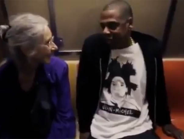 Imaginea articolului JAY-Z şi o bunicuţă în metrou. Conversaţia savuroasă dintre rapper şi doamna de 67 de ani- VIDEO