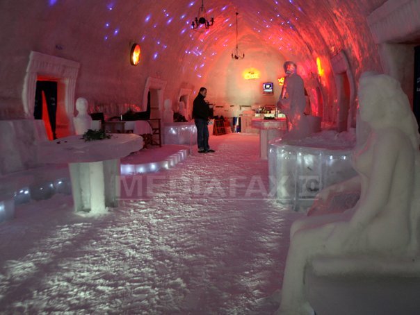 Imaginea articolului Douăzeci de turişti străini vor petrece Revelionul la restaurantul de gheaţă de la Bâlea Lac