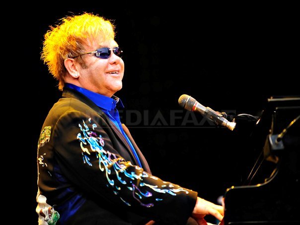 Imaginea articolului China înăspreşte regulile concertistice, după un show "lipsit de respect" susţinut de Elton John