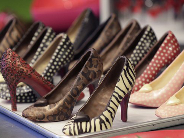 Imaginea articolului Pantofi cu toc, din ciocolată, pentru Valentine's Day - VIDEO, FOTO