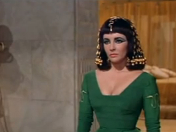 Imaginea articolului Bijuterii dintre cele mai valoroase care i-au aparţinut lui Elizabeth Taylor, printre care şi cele din filmul "Cleopatra", expuse de casa Bulgari