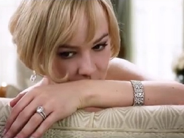 Imaginea articolului Actriţa Carey Mulligan, păzită de bodyguard la filmările pentru "Marele Gatsby" - VIDEO