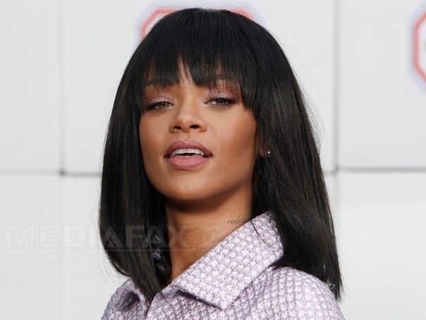 Imaginea articolului Rihanna, prima persoană de culoare care devine imaginea oficială a casei Dior
