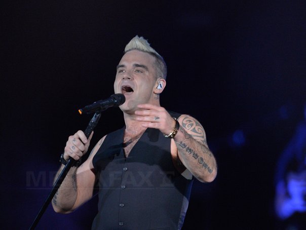 Imaginea articolului Robbie Williams va pleca din România sâmbătă, la ora 14.00, cu un avion privat