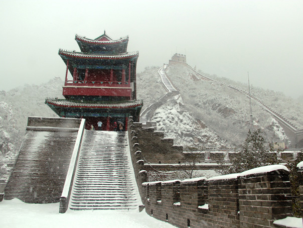 Imaginea articolului GALERIE FOTO: Marele Zid Chinezesc, acoperit cu zăpadă