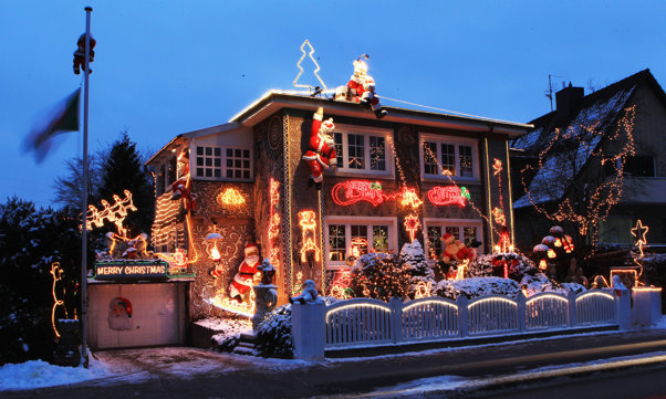 CRĂCIUN 2015: Cele mai frumoase locuinţe decorate pentru sărbătorile de  iarnă - FOTO