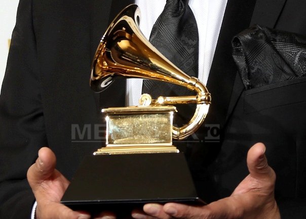 Imaginea articolului Cine sunt MARII CÂŞTIGĂTORI ai premiilor Grammy 2016 - GALERIE FOTO & VIDEO 