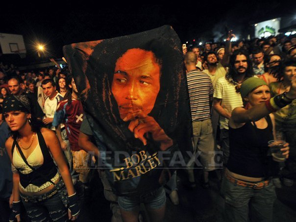 Imaginea articolului Filtrul Bob Marley îi face pe utilizatorii Snapchat să arate ca artistul reggae.Fanii sunt indignaţi - FOTO, VIDEO