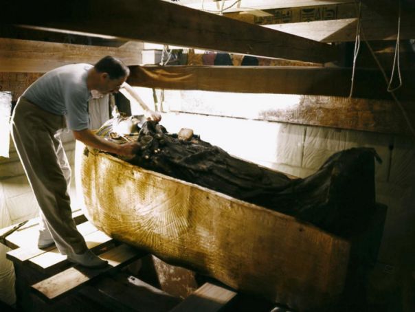 Imaginea articolului Teorie controversată: Mormântul lui Tutankhamon a fost construit pentru o femeie