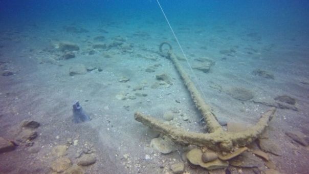 Imaginea articolului Arheologii au descoperit artefacte pe epava unei nave romane scufundată acum 1600 de ani - FOTO