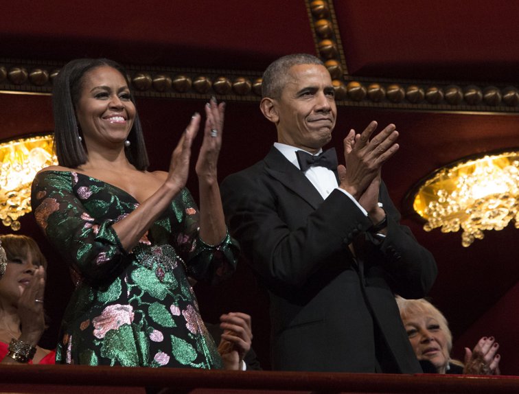 Imaginea articolului Cum arată ultima felicitare oficială de la Casa Albă a soţilor Obama. Mesajul a ajuns viral pe internet