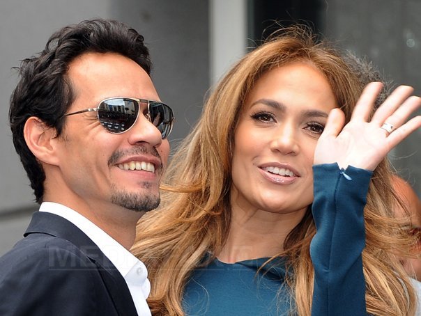 Imaginea articolului Marc Anthony divorţează de soţia sa, după ce artistul a sărutat-o pe Jennifer Lopez pe scenă