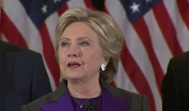Imaginea articolului VIDEO Hillary Clinton, schimbare neaşteptată de LOOK. Ce a determinat-o pe fosta candidată la Casa Albă să ia această hotărâre
