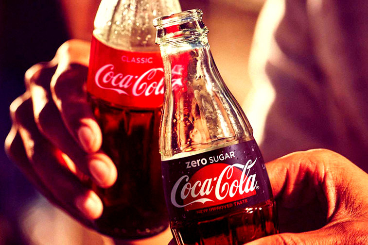 Imaginea articolului Veşti proaste pentru băutorii de Coca-Cola: Preţurile produselor ar putea creşte din cauza tarifelor impuse de americani