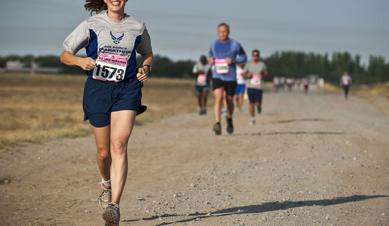 Imaginea articolului O femeie participa la un semimaraton, când, într-o zonă sălbatică, a fost ATACATĂ. Ce a urmat după aceea este incredibil