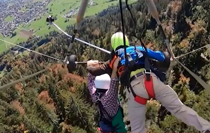 Imaginea articolului IMAGINILE ZILEI: Clipe de coşmar pentru un bărbat în Elveţia, după ce pilotul a uitat să-l cableze în timp ce făceau paragliding