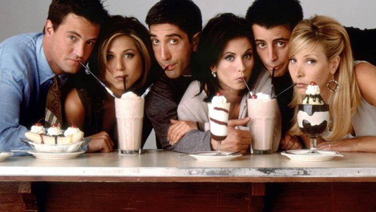 Imaginea articolului Casa de modă Ralph Lauren a lansat o colecţie de toamnă dedicată serialului "Friends" 